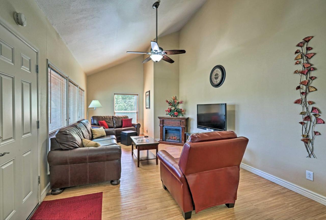 Flagstaff Townhome With Deck Easy Access Downtown! Kültér fotó